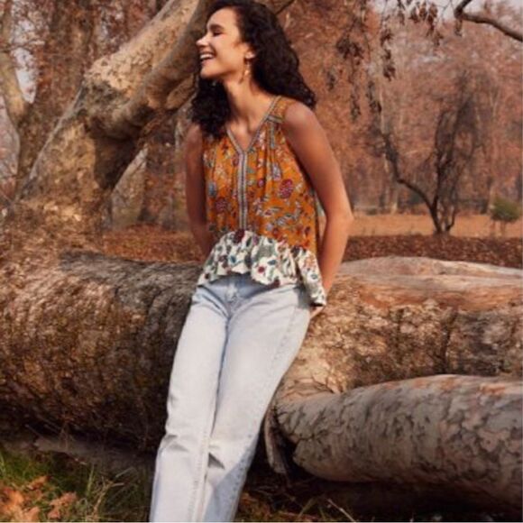 Myra Bag Albartoss Top  - Picture 3 of 11